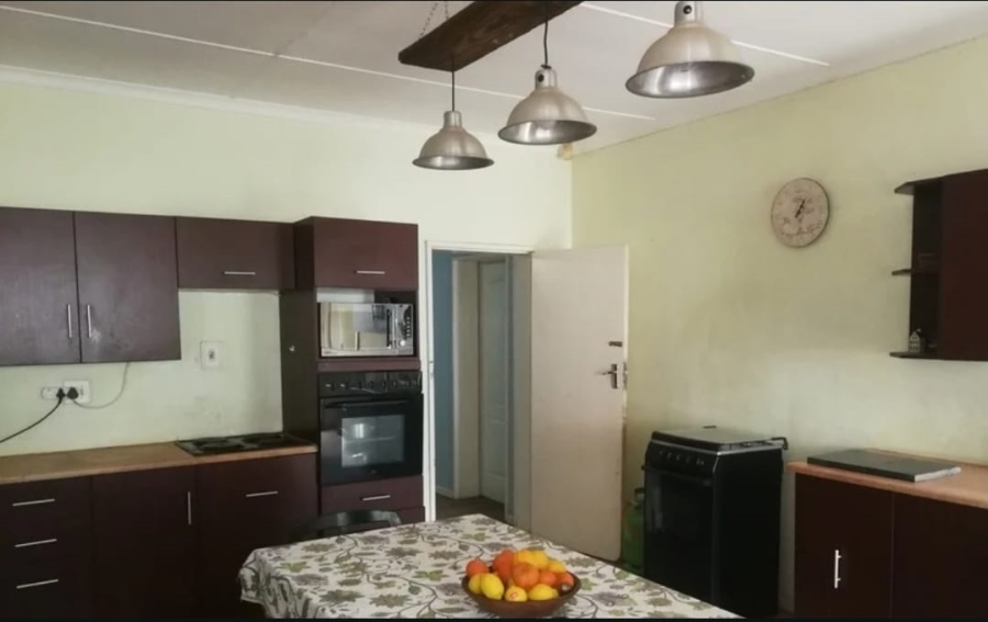 4 Bedroom Property for Sale in Uniondale Western Cape